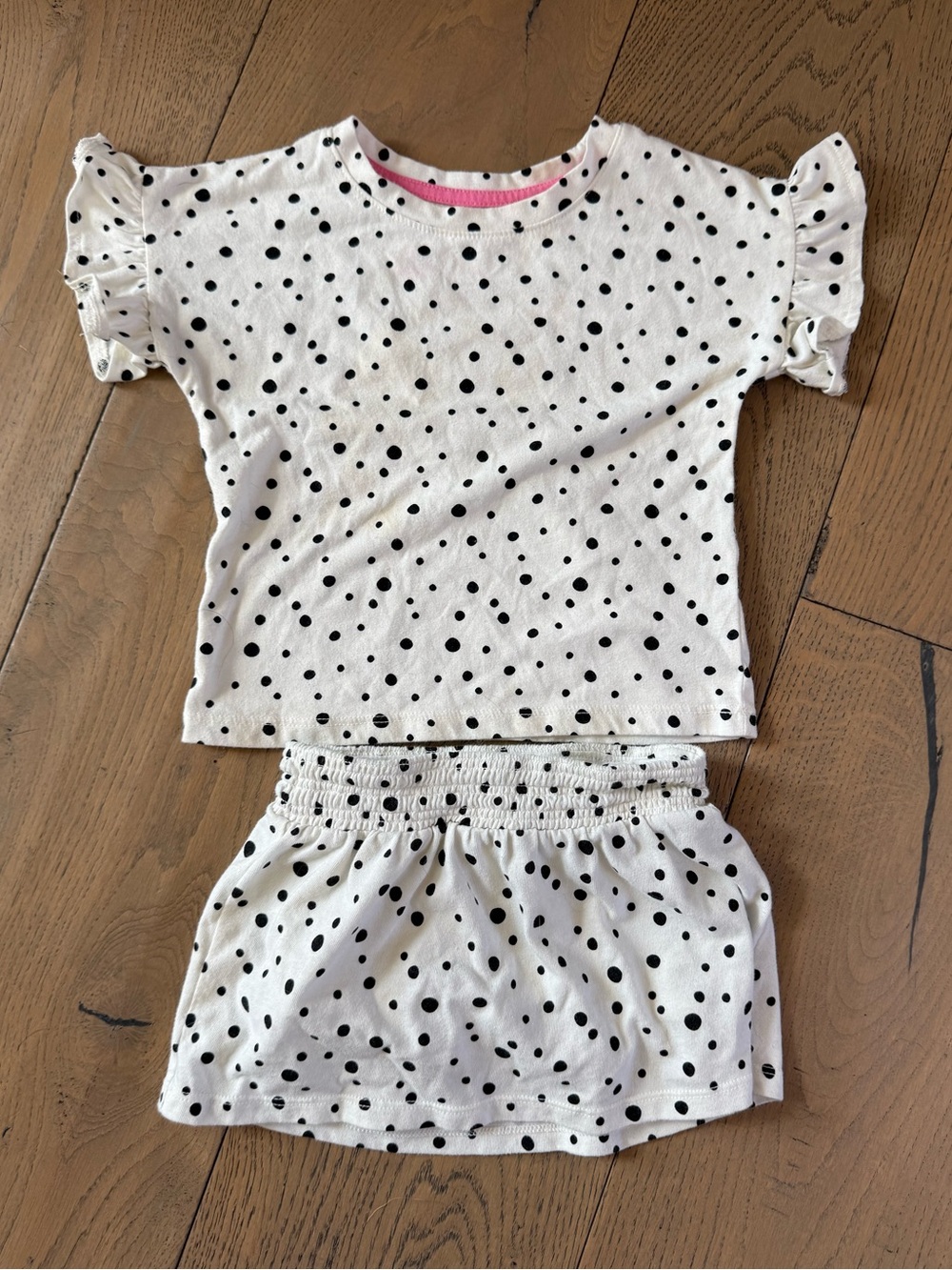 Cat & Jack 2T Black White Polka Dot Top & Skort Set